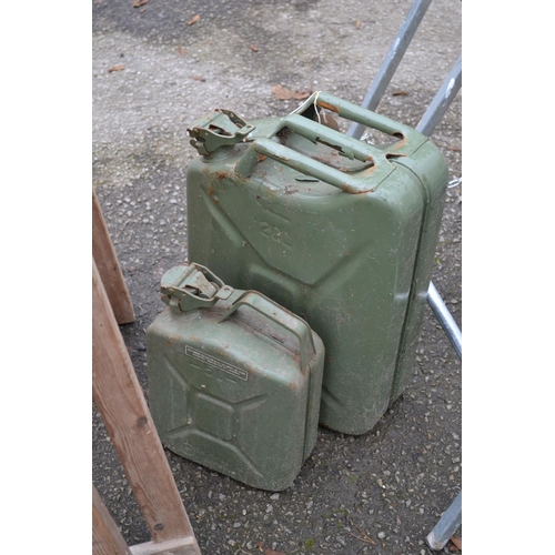 155 - 5l & 20l jerry cans