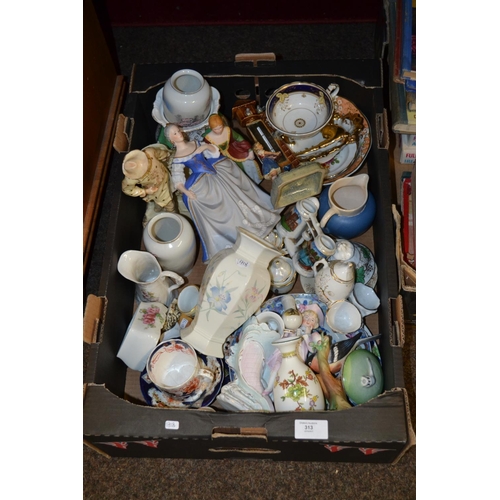 313 - Box of various ceramics