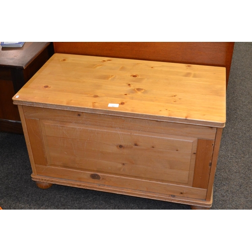 327 - Modern pine blanket box