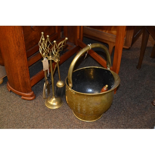 338 - Fire companion set & coal scuttle