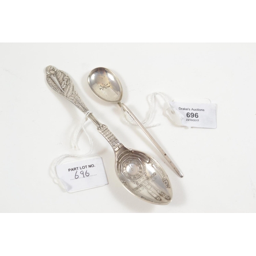 696 - 2x Silver Comemorative Spoons, 1 decorated with Pelican 46.4g