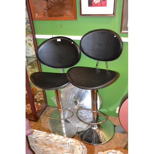 153 - 2 Chrome & leatherette kitchen stools