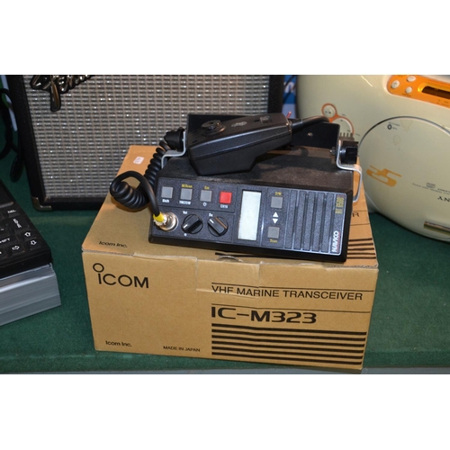 208 - ICOM IC-M323 VHF Marine transceiver