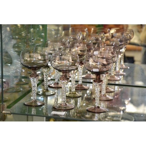 219 - 9 twisted stem wine glasses (1 AF)