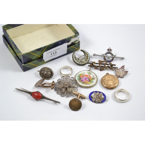 113 - Box of Victorian jewellery items