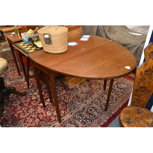 292 - Gateleg oval table