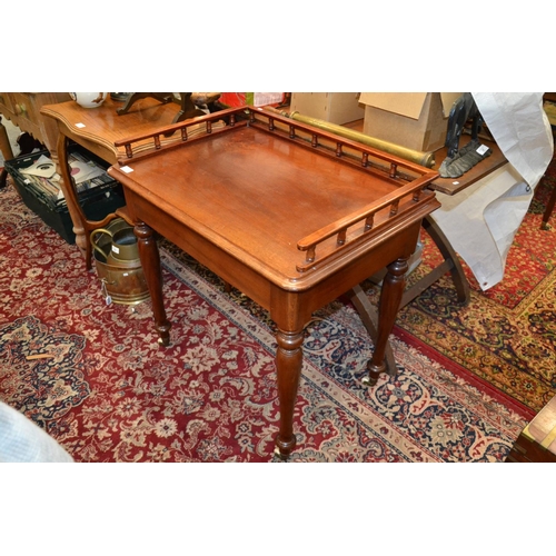 302 - Victorian/Edwardian style ladies writing table on casters with galleried back. 72cm x d 52cm x 76cm