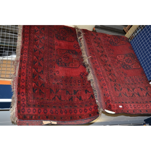 358f - Very lerge red & black rug (cut in two & other cuts)