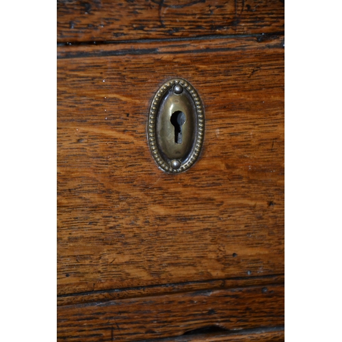 251 - Georgian oak bureau, 4 drawers over unit. W96cm H105cm