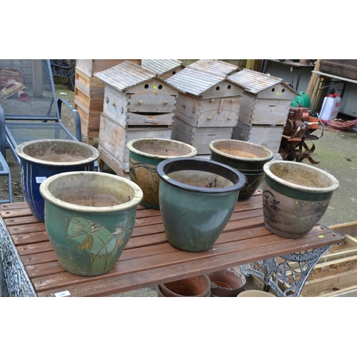 117 - 6 glazed garden planters. H25cm