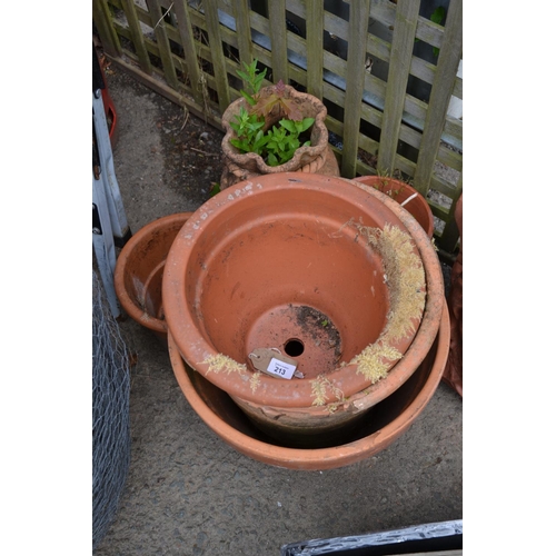 213 - 5 terracotta planters