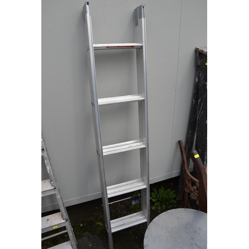 238 - Aluminium loft ladder