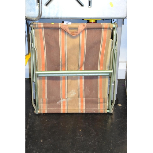 88 - Vintage pic-pac travel deck chair