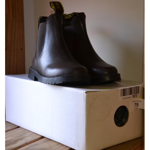 75 - Child's size 7 gallop riding boots