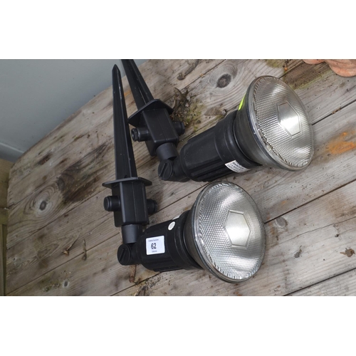 62 - Pair of IP44 outdoor lights (working before removal)