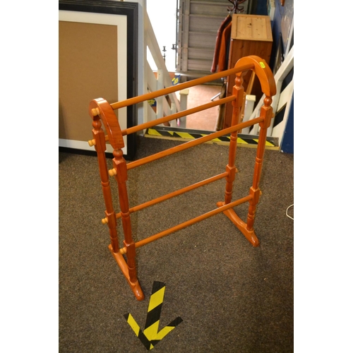 287 - Pine towel rail