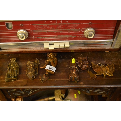 Lot 300       