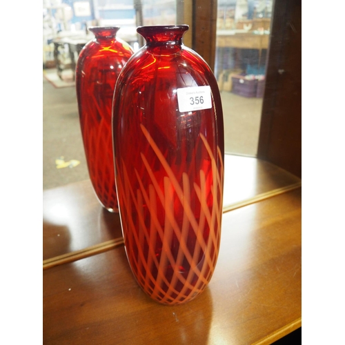 379 - Red Dartington glass vase. Height 36 CM.