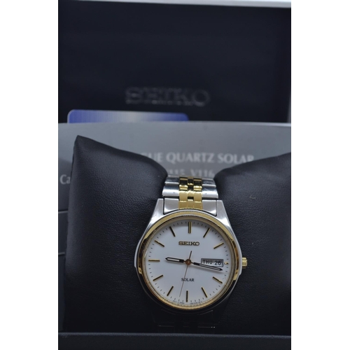 578 - Seiko Solar Quartz watch with box and papers