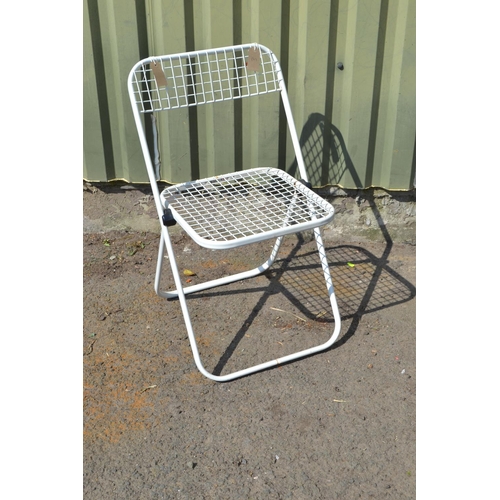 109 - Cream metal folding garden chair