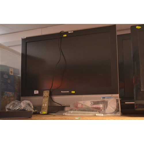 324 - Panosonic TX-32 LXD52 flat screen TV (No HDMI)