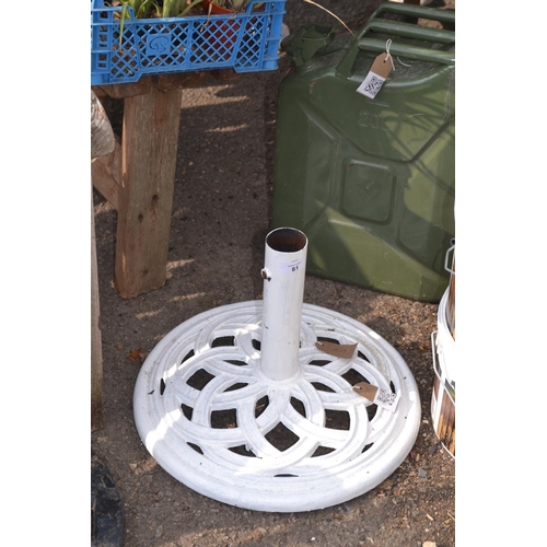 81 - White painted cast iron parasol base, with large bore hole, fastener missing