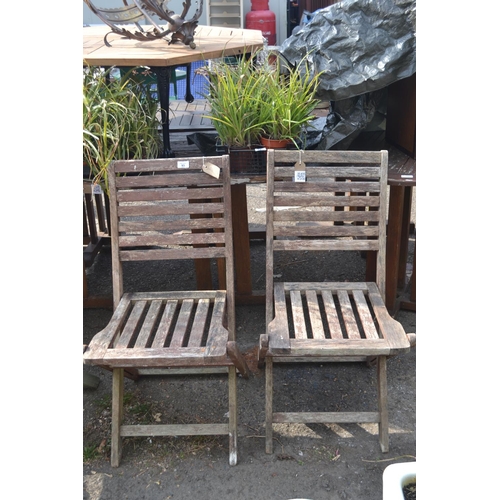 93 - 2 foldable garden chairs