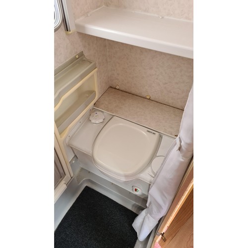 1a - LX2000 Caravan model 402  with Lunar Ariva Design, comprising one double or two single beds. Plus Co... 