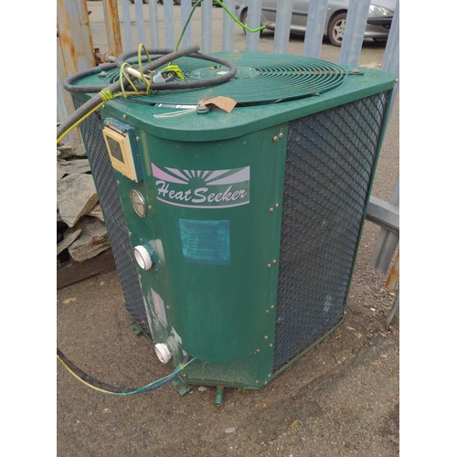 41 - Heater Seeker 17kw 58000BTU/h rated swimming pool heater. Working order when taken out recently.