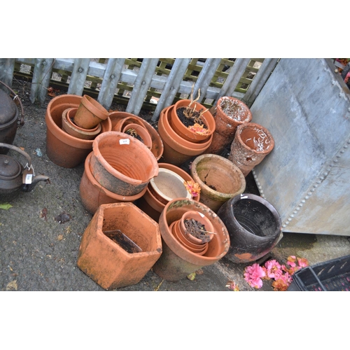 100 - Various terracotta planters