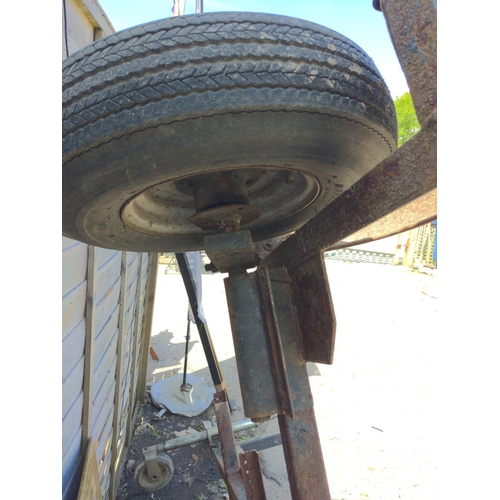 85a - Single axle motorcycle trailer in need of restoration solid axle and good jockey wheel