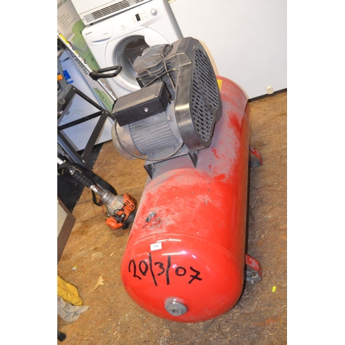 118 - Sealey 200 ltr single phase air compressor. For spares & repair.