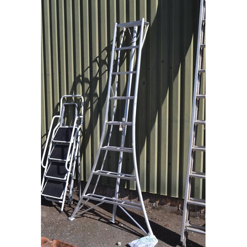 33 - 241cm Aluminium hasegawa tripod orchard ladder