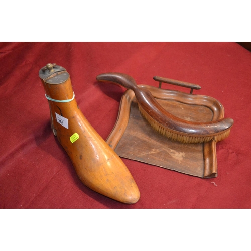 355 - Wooden shoe last + crumb tray with brush