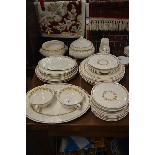 384 - Qty Wedgwood Golden Ivy dinner ware, hairline crack to lid, also missing tureen lid, various items w... 