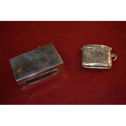 475 - HM silver vesta & HM silver matchbox case, gross weight 39.67 grams