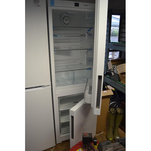 108 - Miele Frost free fridge freezer 181cm h x 62cm d x 59cm w