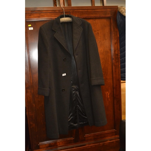 762 - Gents Wool coat by Barcrast (size L).