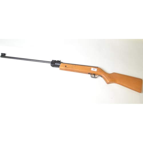 322 - Hungarian air rifle, numbered 42137 LG527, 92cm length, with green bag