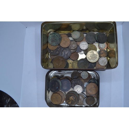 655 - 2x tins of British and world coins