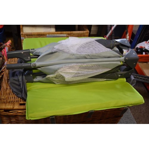 191 - Fold up travel cot in carry bag