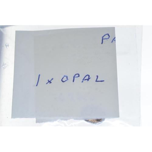 68 - Loose opal 3.875 carats
