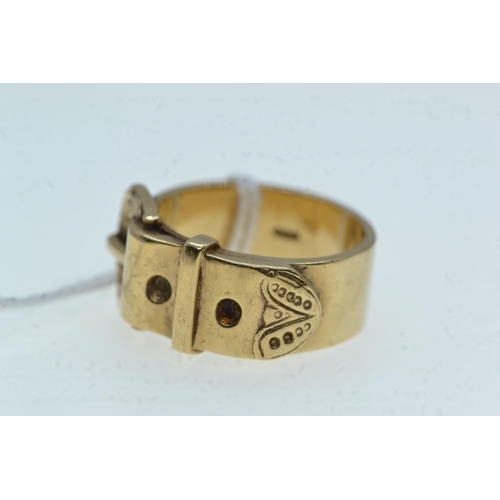 80 - 9ct gold buckle ring, size S, 12.43 grams
