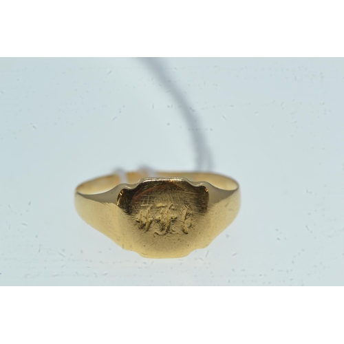 101 - 18ct gold signet ring, size K1/2, 2.34 grams