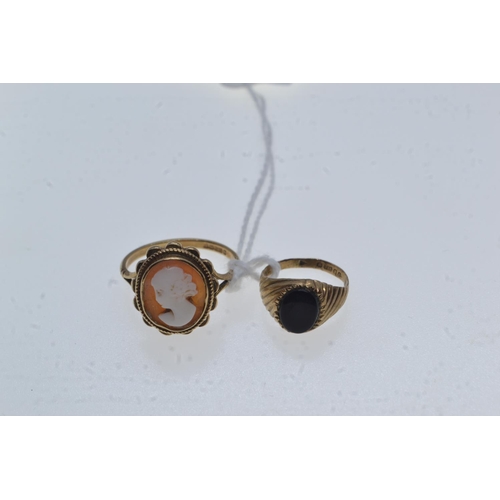 109 - 9ct gold & cameo ring and a 9ct gold & black onyx ring, size L & D respectively, gross w... 