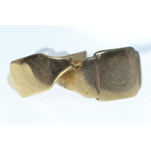 114 - Two 9ct gold signet rings, size P & S respectively, gross weight 5.66 grams
