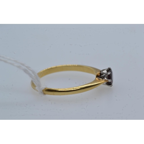 75 - 18ct gold & garnet solitaire ring, size R, 2.65 grams