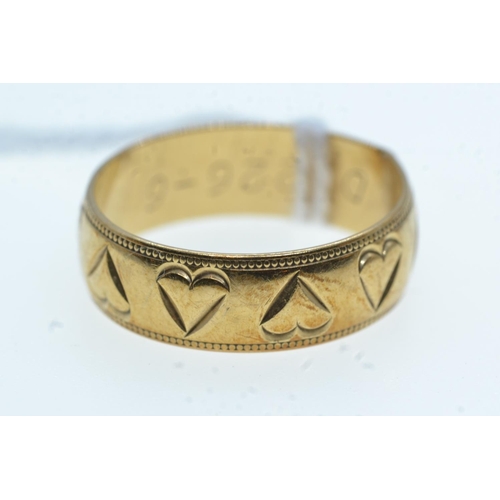 102 - 9ct gold band, size N1/2, 3.11 grams