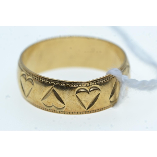102 - 9ct gold band, size N1/2, 3.11 grams
