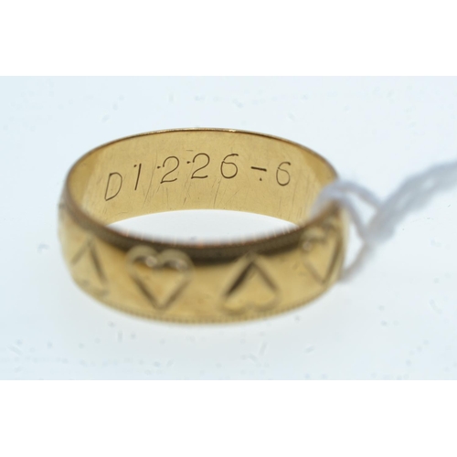 102 - 9ct gold band, size N1/2, 3.11 grams